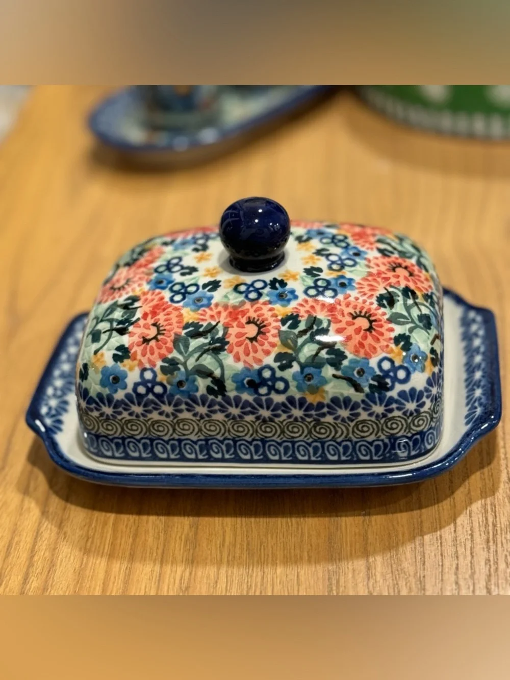 Polish Pottery Sparrow 2-Piece Covered Butter Dish.